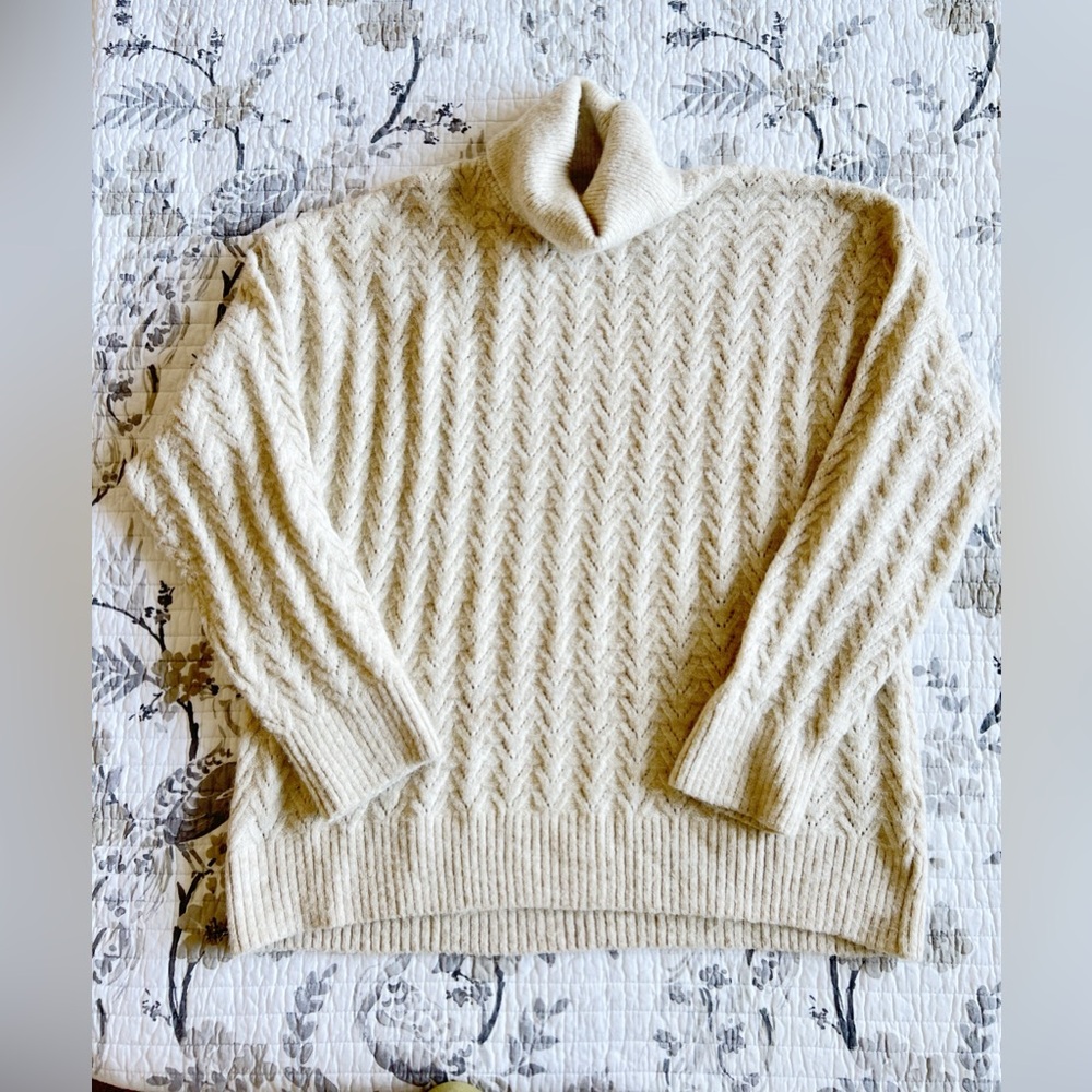 Old Navy Texture Pointe Turtleneck Sweater in Oatmeal Heather • XL Tall